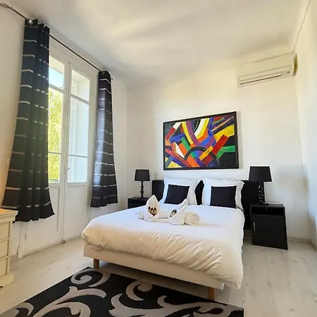 Beautiful 4-bedroom With Pool And Garden Nyaraló *