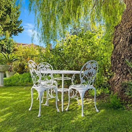 Beautiful 4-bedroom With Pool And Garden * קאן