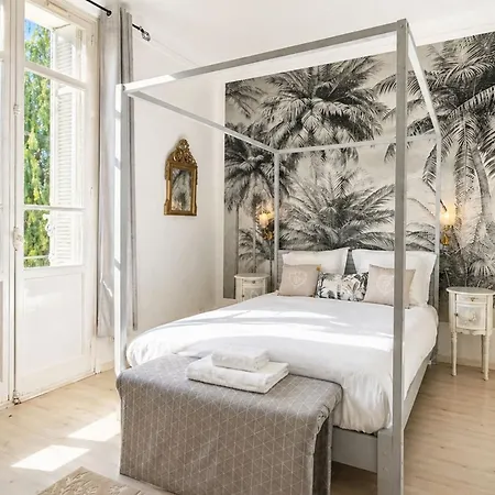 Beautiful 4-bedroom With Pool And Garden Vakantiehuis *