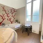 Beautiful 4-bedroom With Pool And Garden 칸느