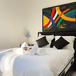 Beautiful 4-bedroom With Pool And Garden 칸느