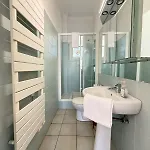 Beautiful 4-bedroom With Pool And Garden * 칸느